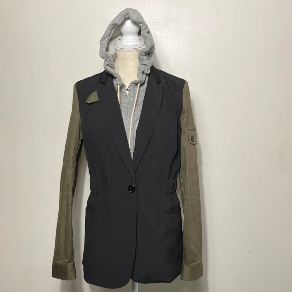 Vici Jacket - Picture 1 of 16